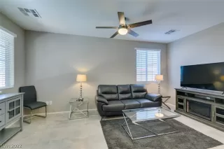 Photo #4: 2383957 Listing 