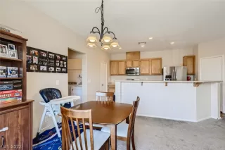 Photo #6: 2383973 Listing 