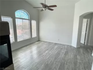 Photo #1: 2383995 Listing 