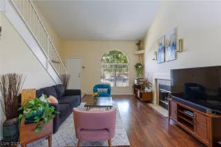 Photo #6: 2384020 Listing 