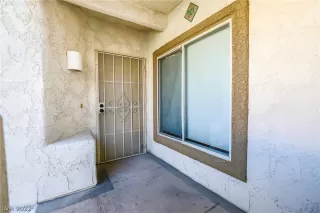 Photo #1: 2384061 Listing