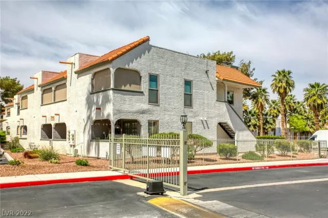 MLS: 2384066 Condo For Sale