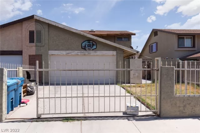 MLS: 2384102 Condo For Sale