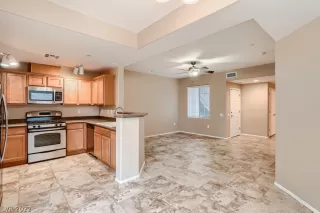 Photo #4: 2384133 Listing 