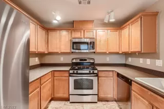 Photo #6: 2384133 Listing 