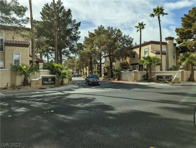 MLS: 2384144 Condo For Sale