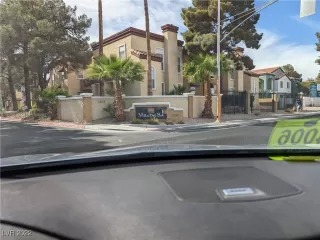 Photo #1: 2384144 Listing 