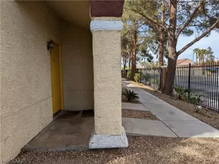 Photo #3: 2384144 Listing 