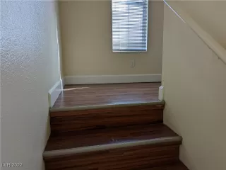 Photo #4: 2384144 Listing 