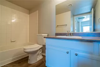 Photo #3: 2384170 Listing