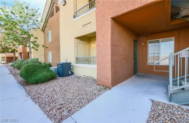 MLS: 2384180 Condo For Sale