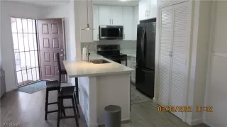 Photo #6: 2384196 Listing 