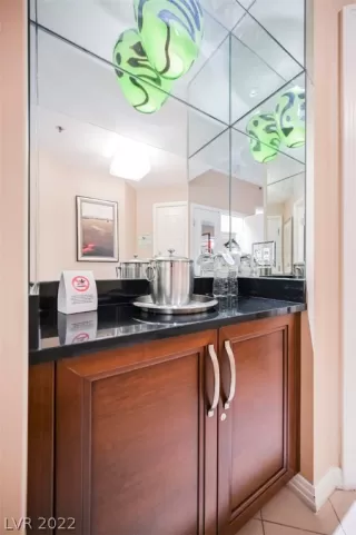 Photo #3: 2384250 Listing 