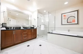 Photo #4: 2384250 Listing 