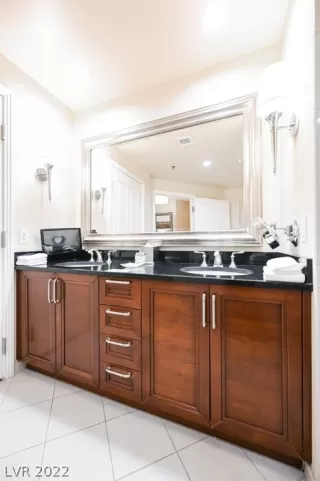 Photo #6: 2384250 Listing 