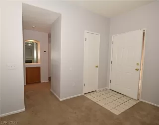 Photo #5: 2384260 Listing