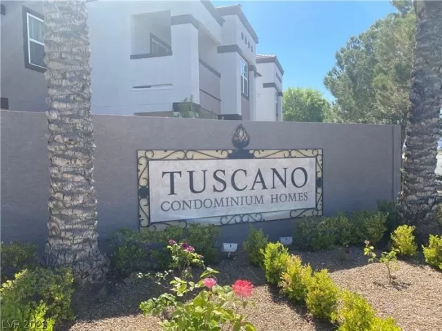 MLS: 2384310 Condo For Sale