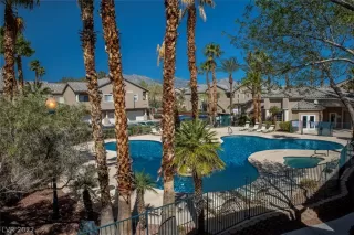 Photo #1: 2384346 Listing 