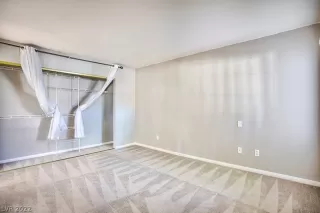 Photo #3: 2384357 Listing 