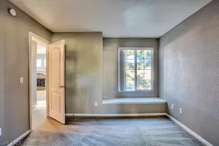 Photo #6: 2384357 Listing 