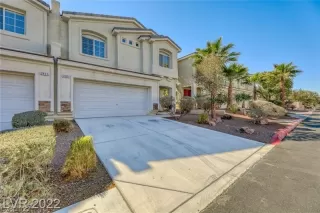 Photo #1: 2384365 Listing 