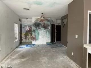 Photo #4: 2384374 Listing