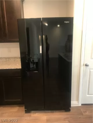 Photo #6: 2384426 Listing 