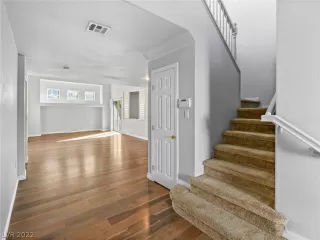 Photo #2: 2384497 Listing