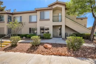 Photo #1: 2384516 Listing