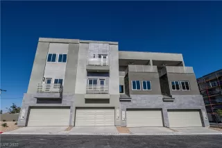 Photo #2: 2384537 Listing