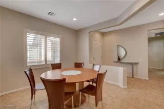 Photo #4: 2384541 Listing 