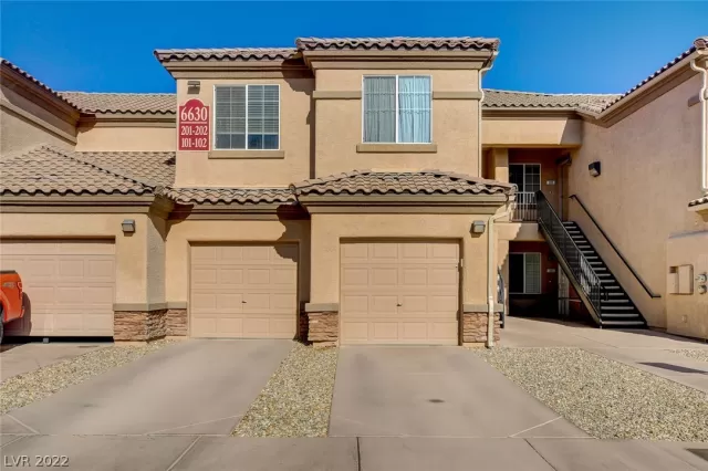 MLS: 2384557 Condo For Sale