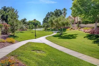 Photo #3: 2384568 Listing 