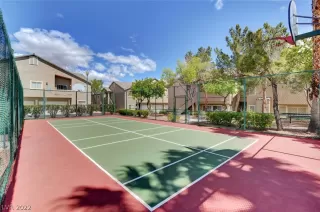 Photo #5: 2384568 Listing 