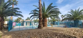 Photo #2: 2384598 Listing