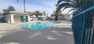 Photo #3: 2384598 Listing