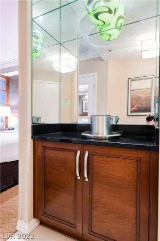 Photo #3: 2384606 Listing 