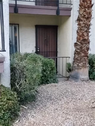 Photo #1: 2384610 Listing 