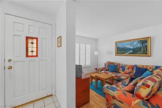 Photo #1: 2384649 Listing 