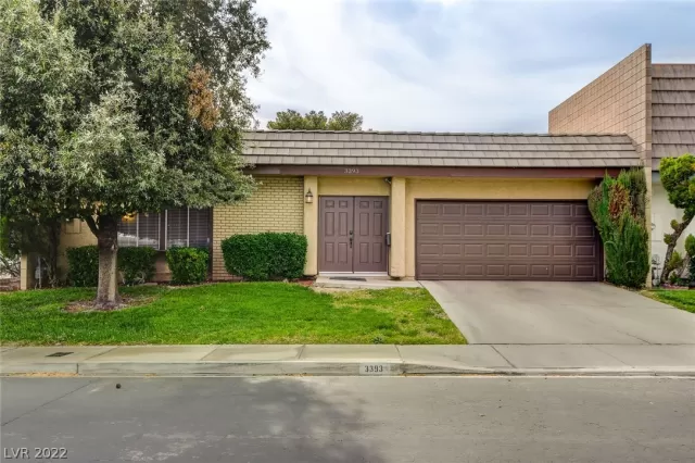 MLS: 2384654 Condo For Sale