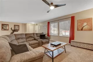 Photo #6: 2384654 Listing