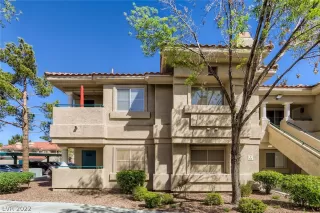 Photo #1: 2384677 Listing