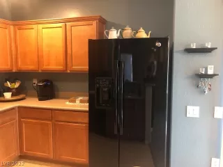 Photo #3: 2384770 Listing 