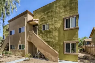 Photo #1: 2384782 Listing 