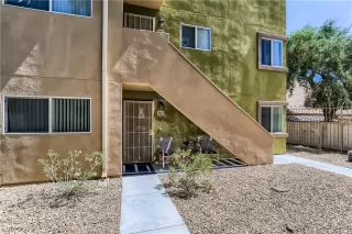 Photo #2: 2384782 Listing 