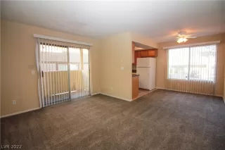 Photo #3: 2384790 Listing