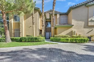 Photo #1: 2384864 Listing 