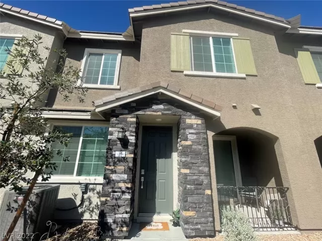 MLS: 2384869 Condo For Sale