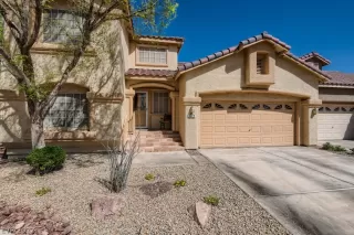 Photo #2: 2384877 Listing 