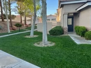 Photo #2: 2384889 Listing 